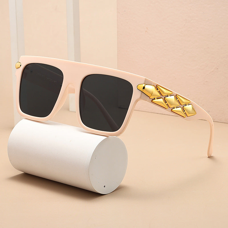 Damen elegante Designer-Sonnenbrille mit luxuriösen Rahmenakzenten Brehn