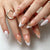 Elegante dekorative Press-On Nails Kollektion Brehn