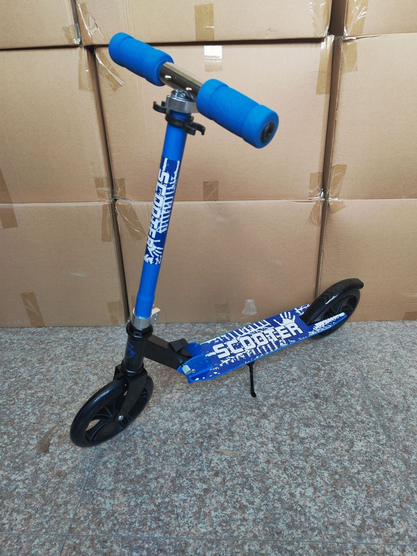Hochleistungs-Kickboard Brehn