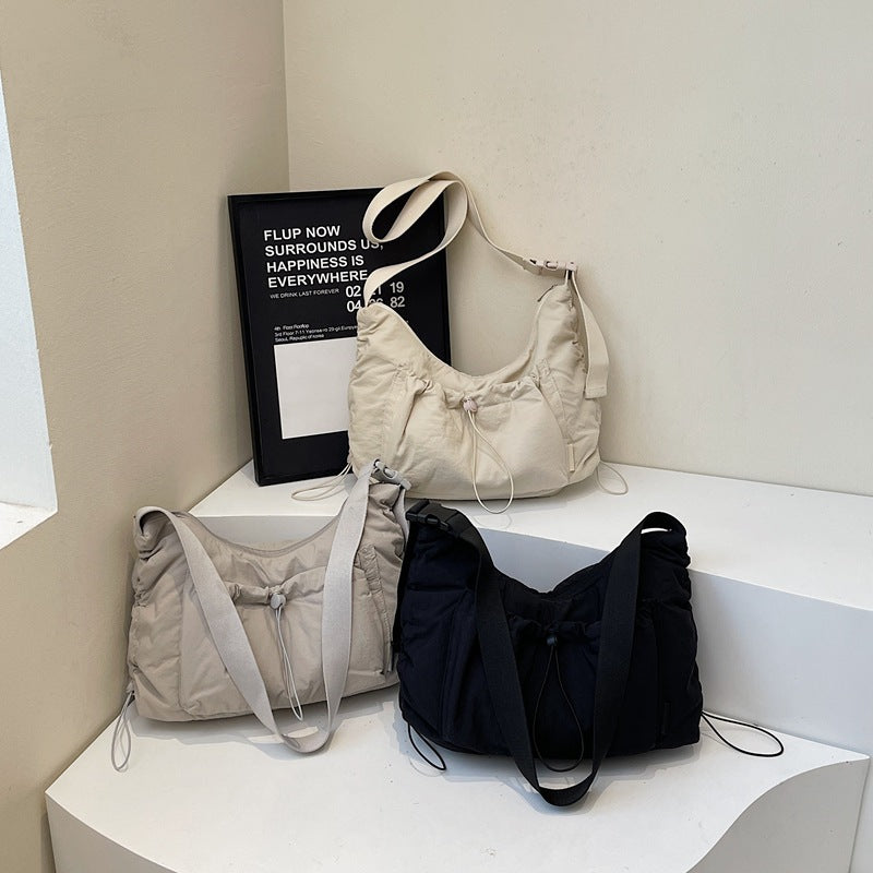 Gepolsterte Sling-Schultertasche Brehn