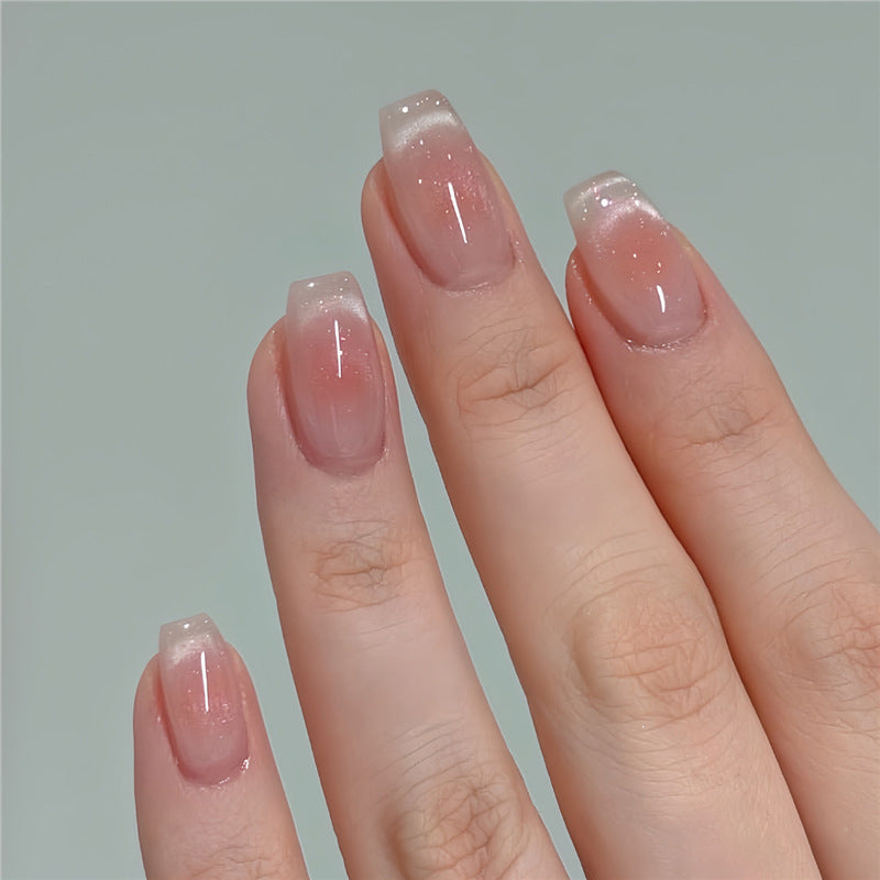 Elegantes French Tip Nagelset Brehn