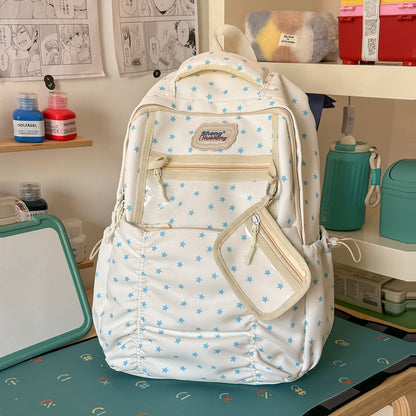 Stylische Mehrfach-Taschen-Rucksack mit Sternakzenten Brehn