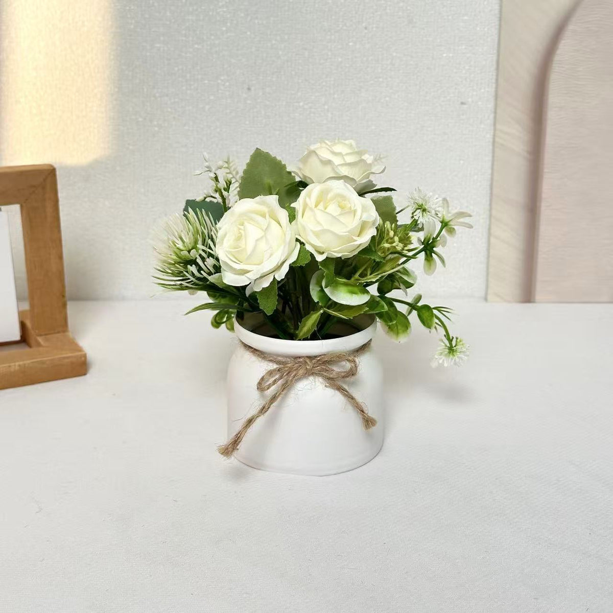 Elegante künstlerische Blumenzentrale für Tischdekoration