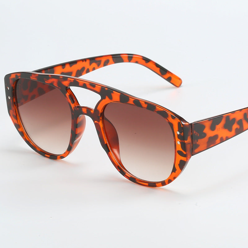 Damen Modische Sonnenbrille im stilvollen Leopardenmuster Brehn