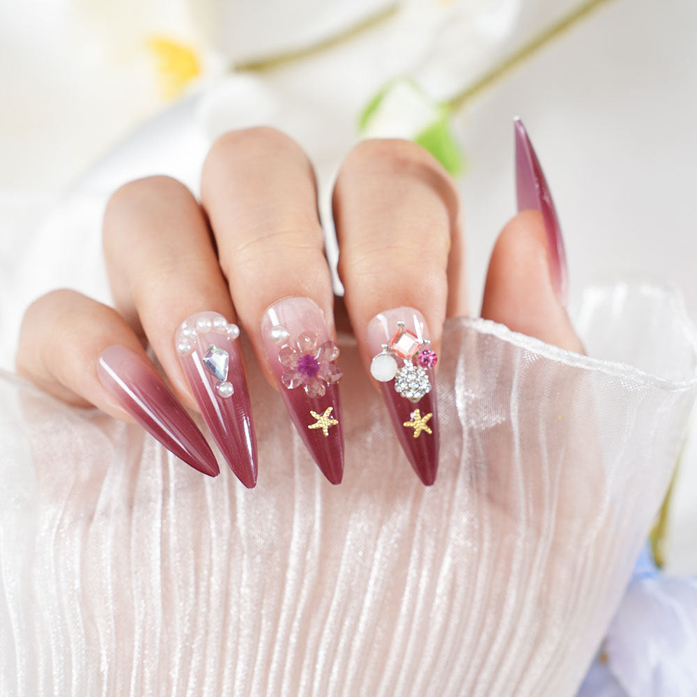 Dekoratives Strass-Stiletto-Nagelset Brehn