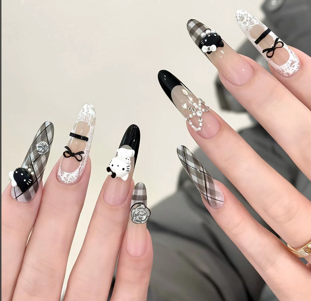 Künstlerische Blumen- und minimalistische Fingernägel zum Aufkleben Brehn