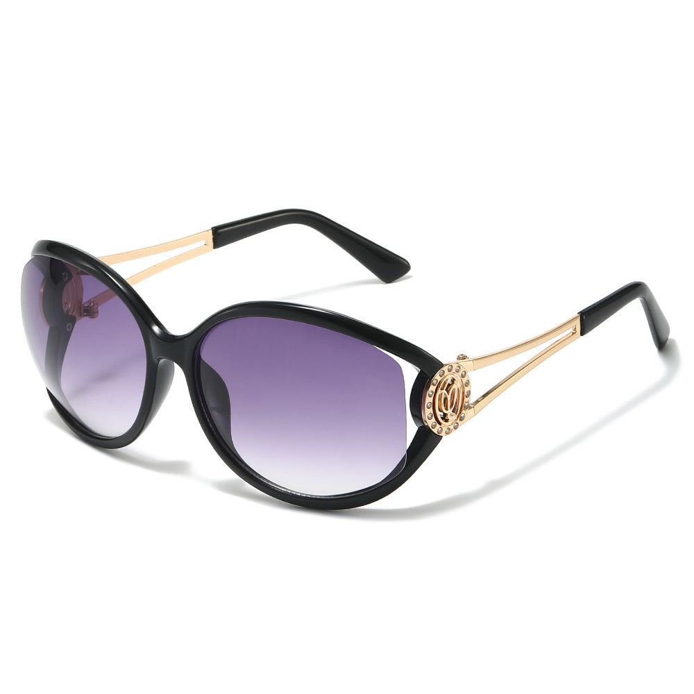 Designer Cat-Eye Sonnenbrille mit goldenen Akzentdetails Brehn
