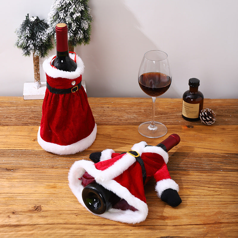 Dekorative Weinflaschenhülle im Weihnachtsmann-Look Brehn