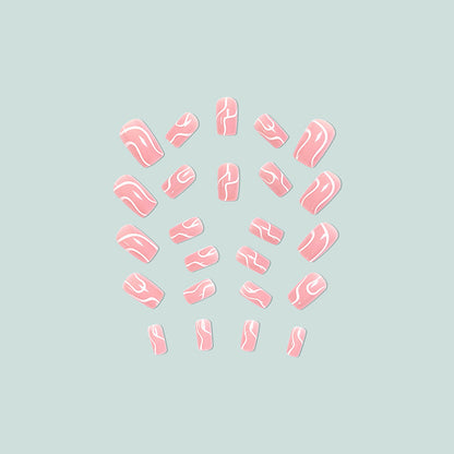 Kreative Nagelkunst mit ästhetischen Linienbrehn Brehn