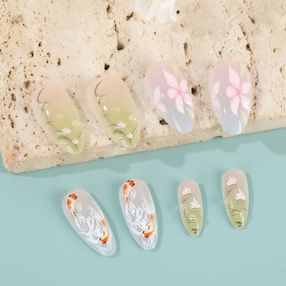 Kunstnägel mit floralen Motiven Brehn