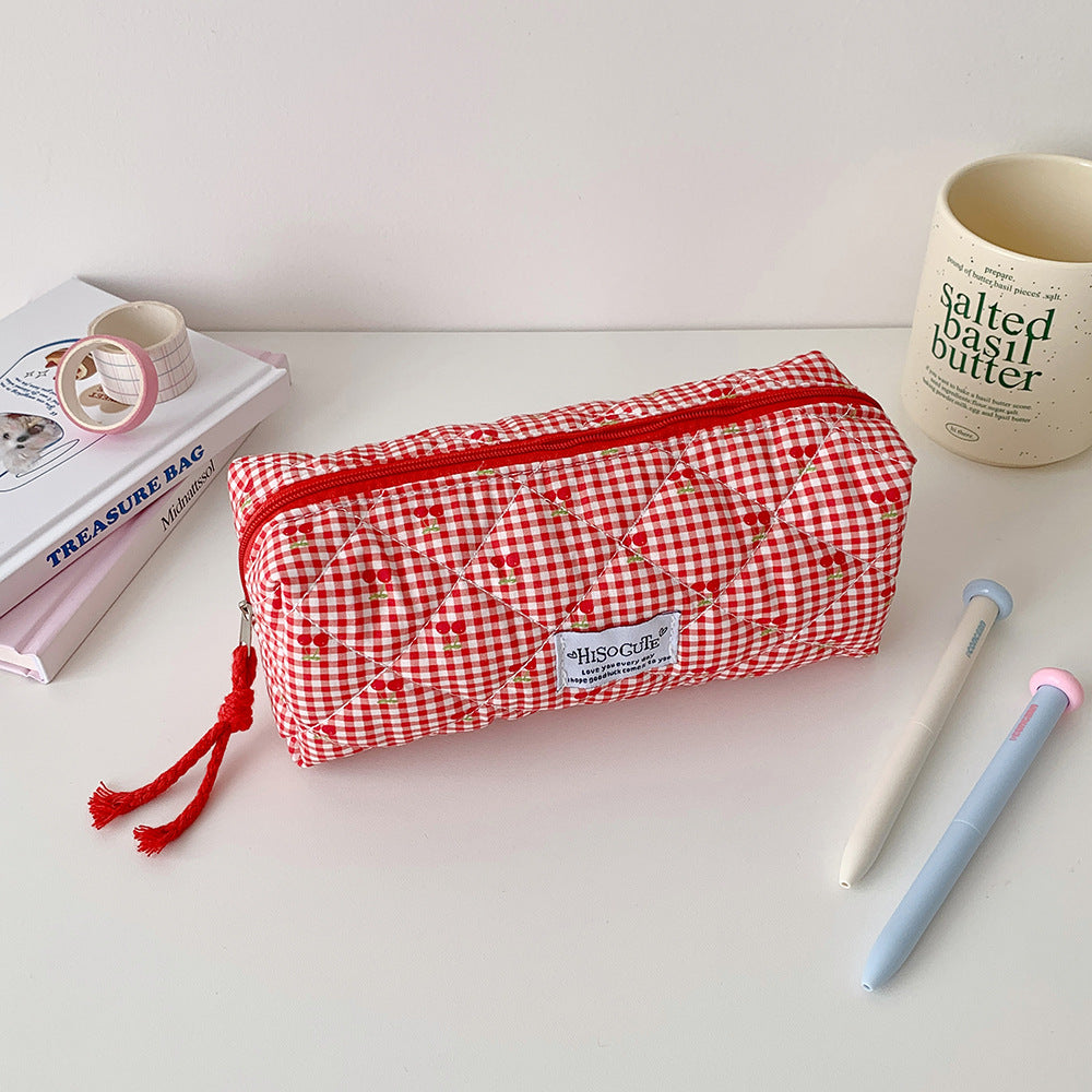 Quilted Cherry Print Stiftetui Brehn