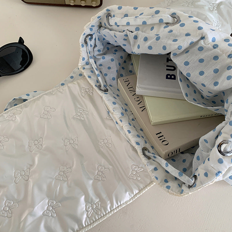 Rucksack mit Samtweichem Obermaterial und Eleganter Klappenverschluss Brehn