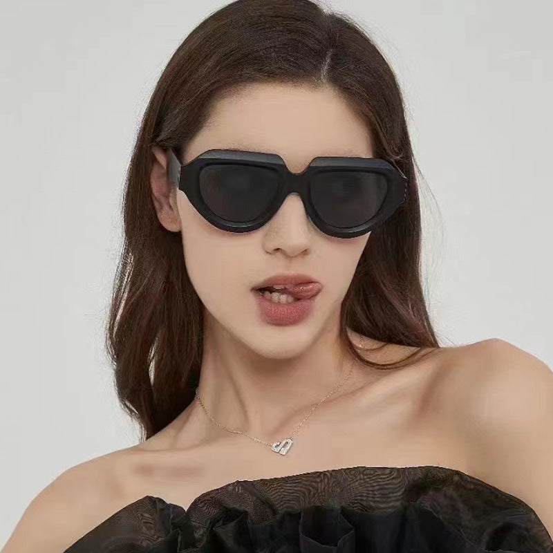 Damen modische Sonnenbrille mit einzigartigem, eckigem Rahmen Brehn