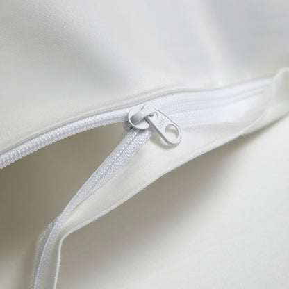 Luxuriöses Satin-Feel Wendebettwäsche-Set mit bestickten Monogramm-Kissenbezügen
