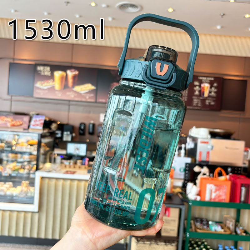 Damen große Wasserflasche mit integriertem Strohhalm und Tragegriff Brehn