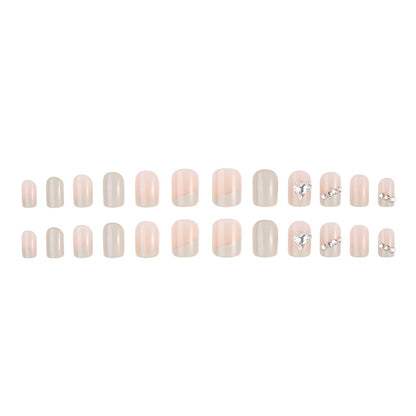 Rhinestone akzentuiertes Press-On Nagelset