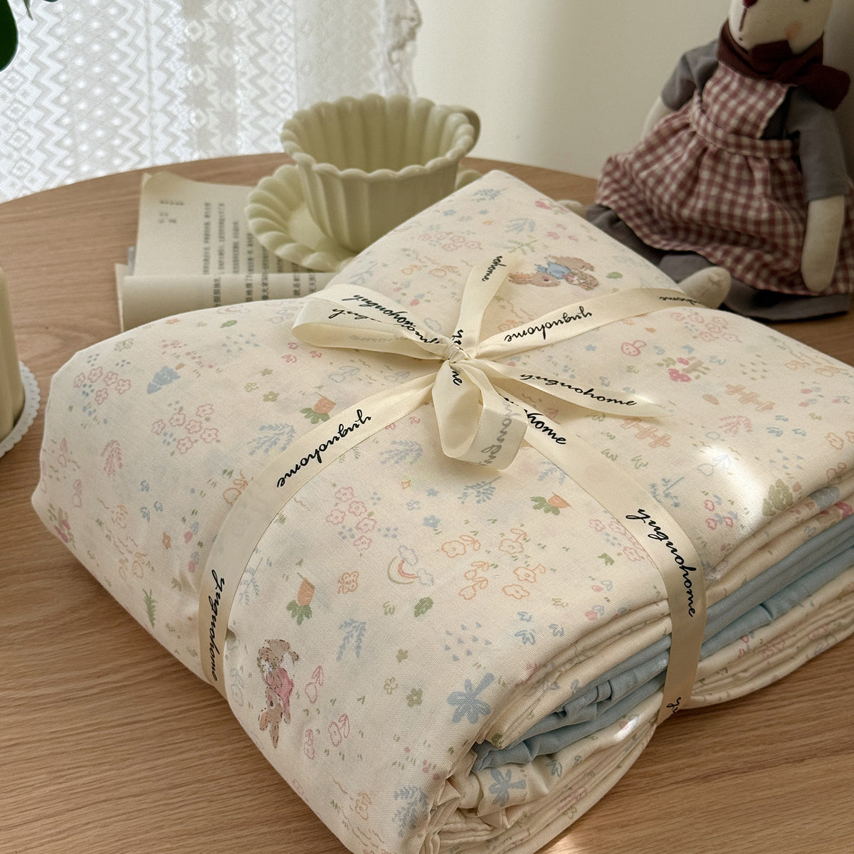 Blumenmuster Baumwolle-Leinen Bettbezug Geschenkset mit wendbarem Finish und tiefen Eckbändern