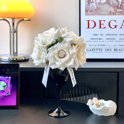 Elegantes Seidenblumenbouquet
