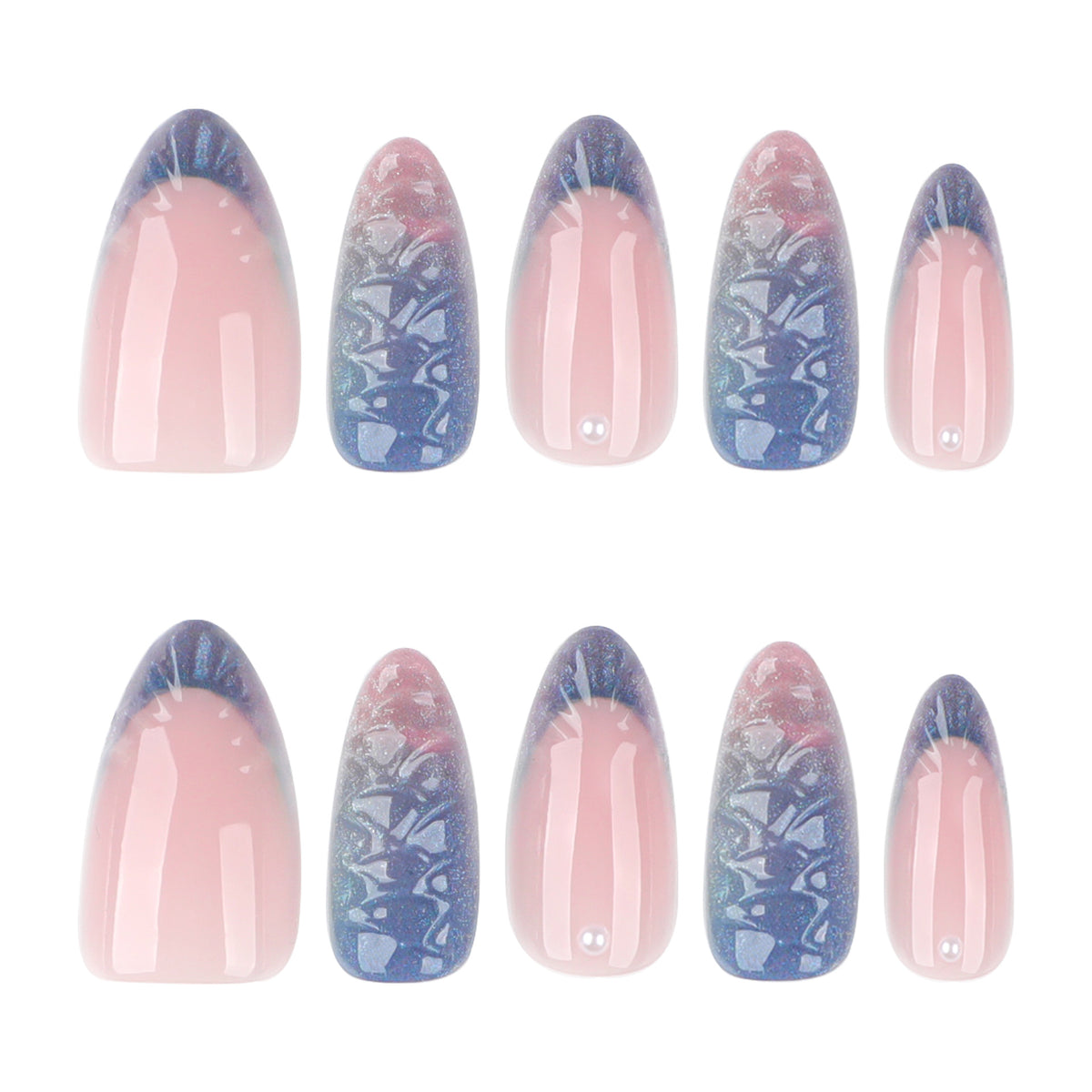 Kunstvolle Nagelverlängerungen mit schimmerndem Farbenspiel und glamourösen Akzenten Brehn