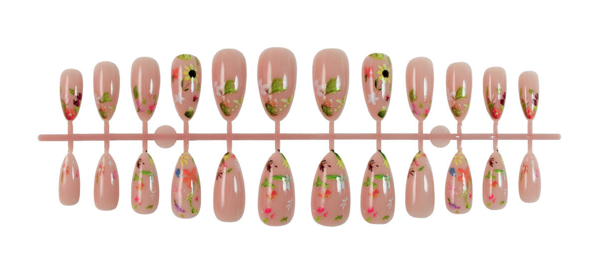 Kunstnagelset mit floralen Designs und elegantem Glanz Brehn