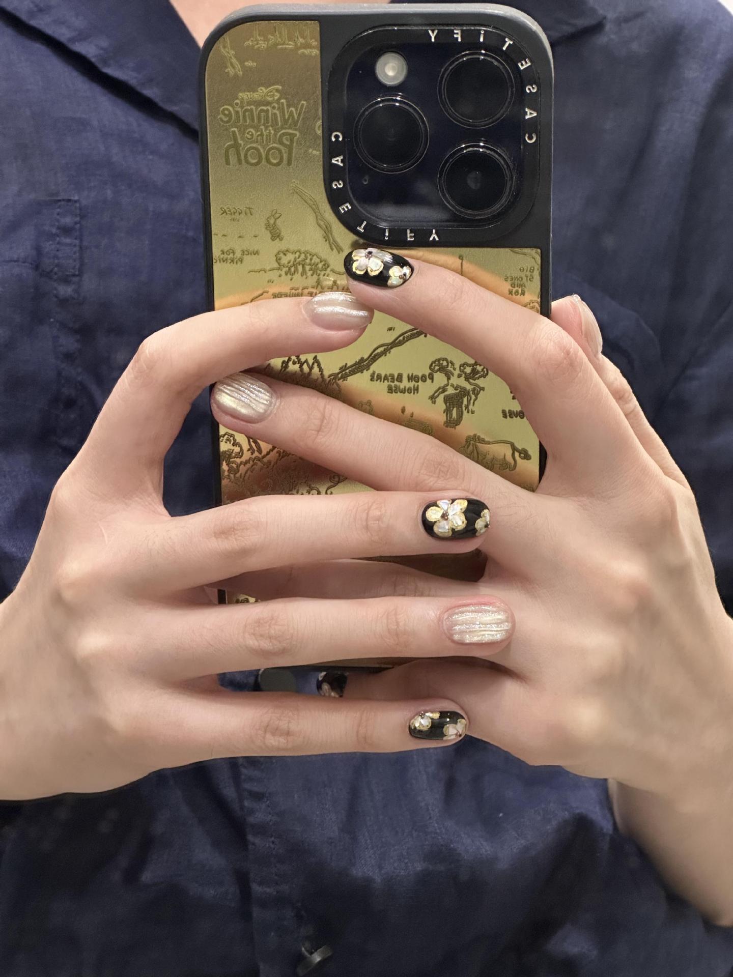 Kreatives Nageldesign Brehn