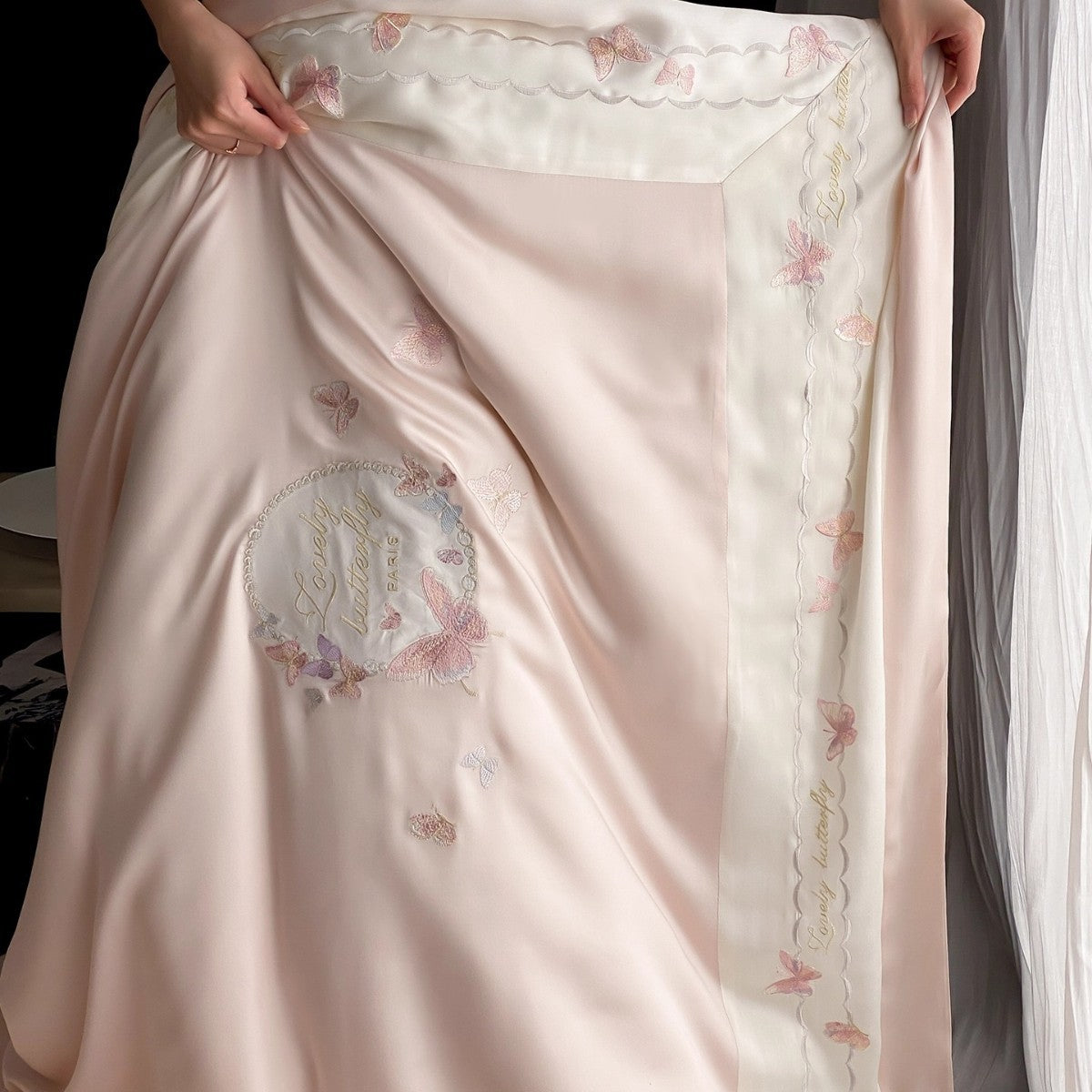 Bestickte Satin-Feel Schmetterlings Bettbezug Bettwäsche Set