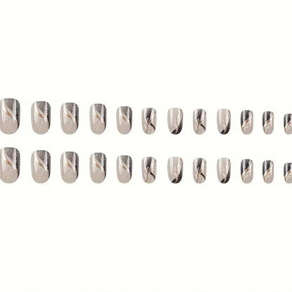 Künstlerische langanhaltende Nagelverlängerungen Brehn
