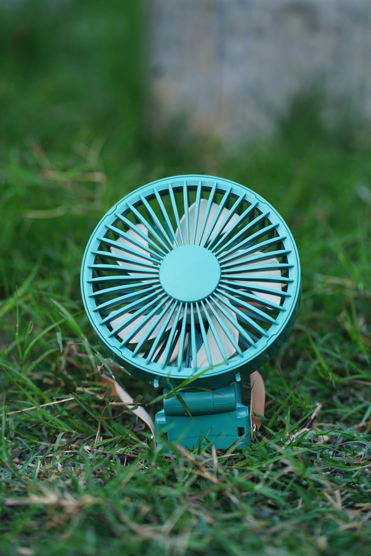 Unisex Tragbarer Handventilator mit ergonomischem Griff und leistungsstarkem Akku Brehn