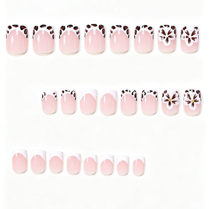 Floral Accent Nagelkunst Set Brehn