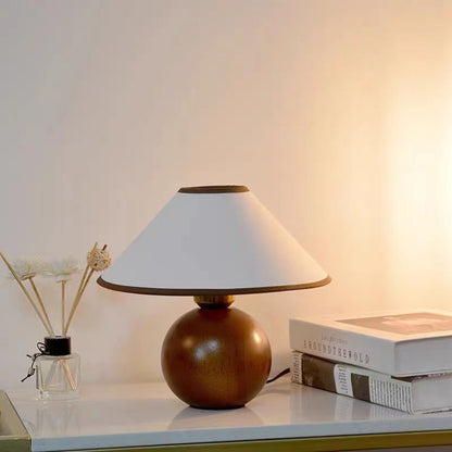 Dekorative Tischlampe