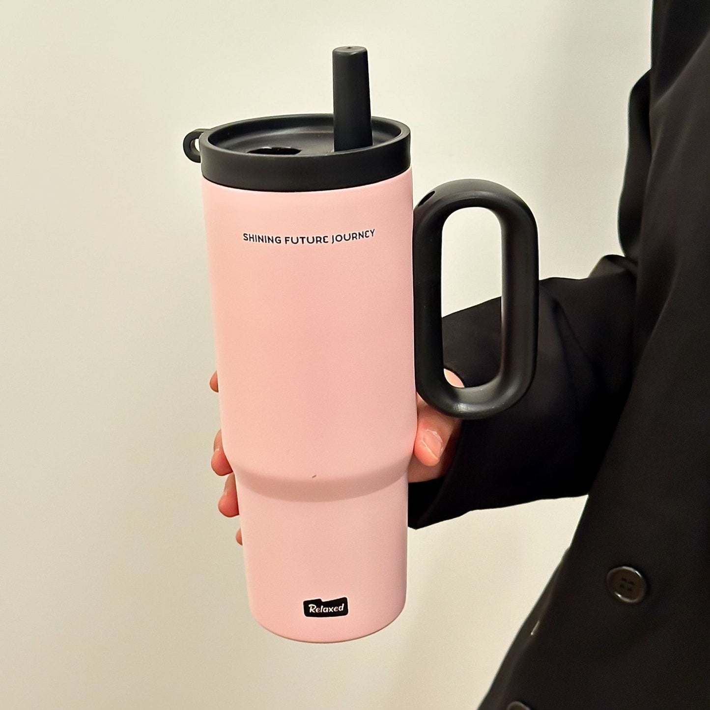 Damen Isolierbecher mit einem integrierten Strohhalm Brehn