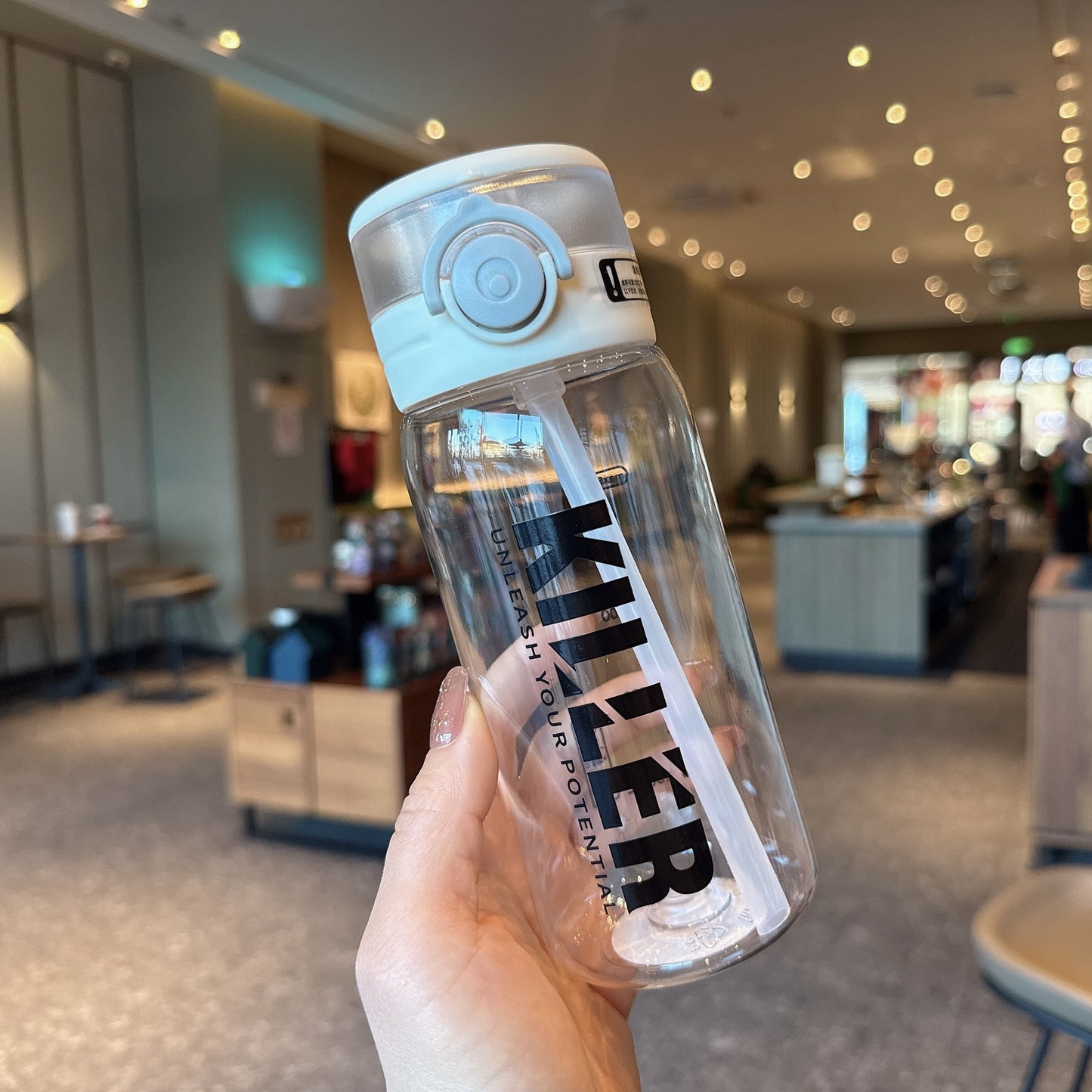 Damen Ergonomische Flasche mit Auslaufschutz Brehn