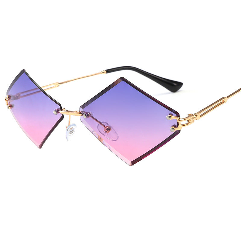 Damen modische geometrische Sonnenbrille mit verspiegelten Gläsern Brehn