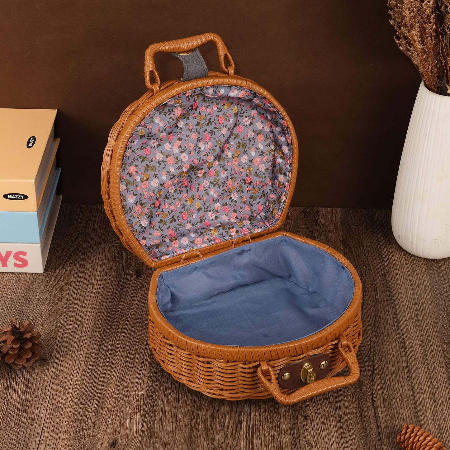 Blumeninspirierten Geflochtener Korb Brehn