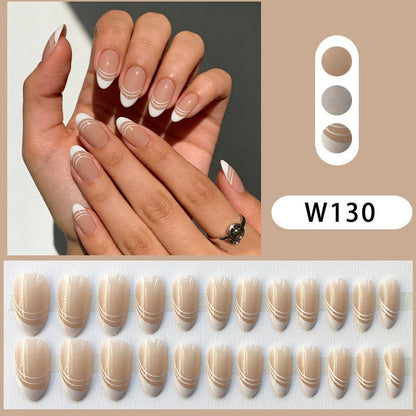 Elegantes langlebiges Press-On-Nageldesign