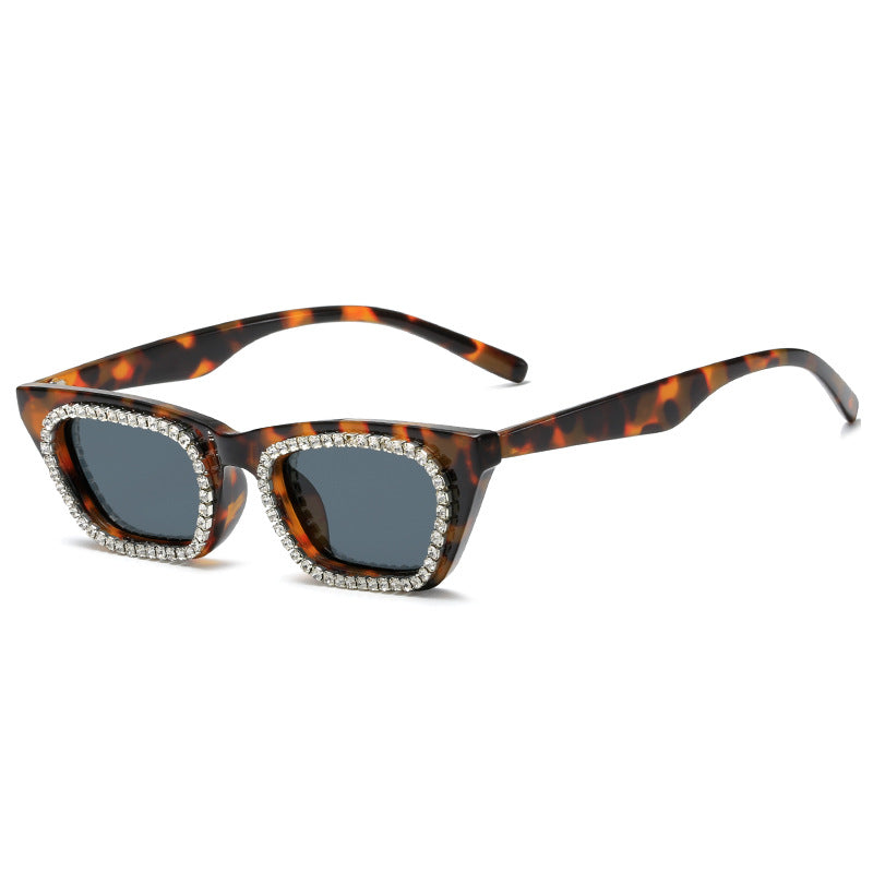 Damen Sonnenbrille mit glamourösem Strassrahmen Brehn