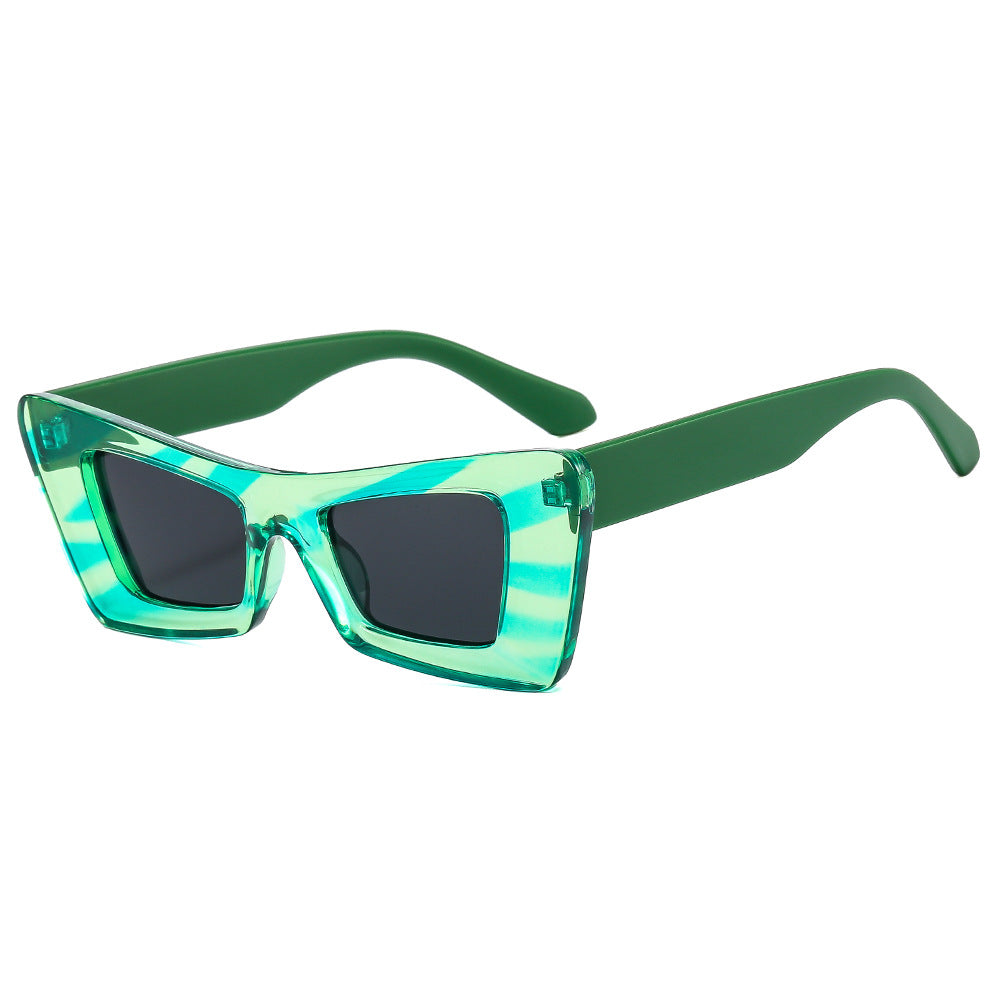 Damen auffällige Designer-Sonnenbrille mit modernem Prisma-Rahmen Brehn