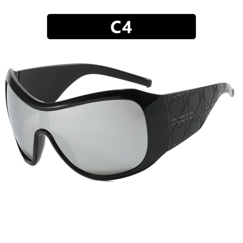 Damen Sportsonnenbrille mit breitgeschütztem Rahmen und polarisierenden Gläsern Brehn