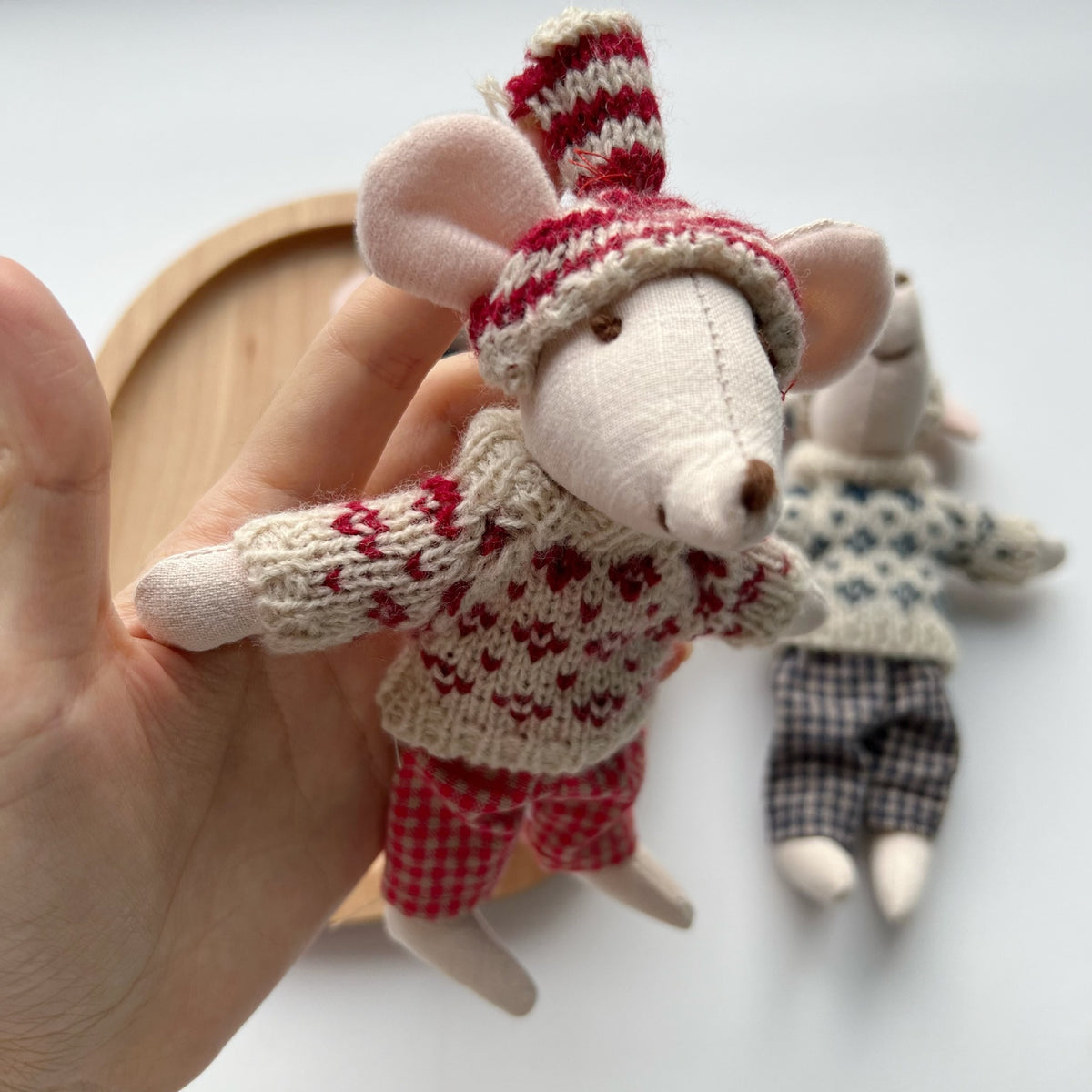 Artisan Leinen Spielmaus Puppe mit Gingham Kleid
