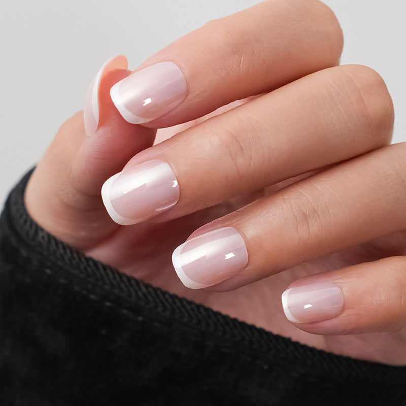 Chic French Tip Press-On Nägel Brehn