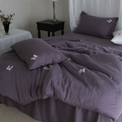 Baumwollsatin-Bettwäsche-Set mit dezent bestickten Aquarell-Blüten und extra-feinem Finish