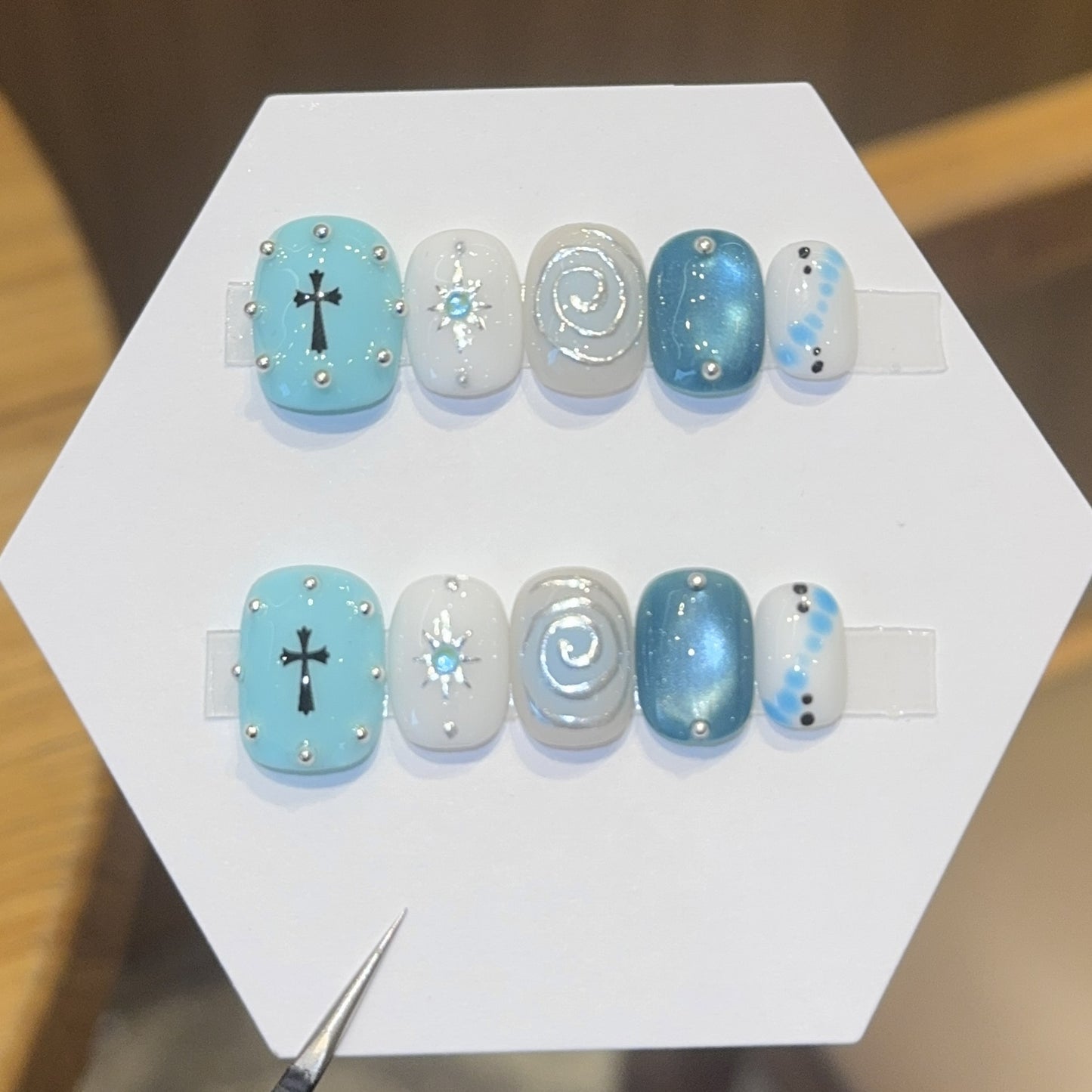 Künstliche Nagelspitzen mit Kreativen Geometrischen Designs Brehn