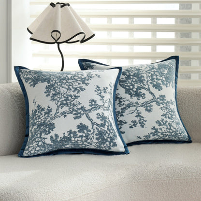 Quadratischer Kissenbezug mit feinem Toile‑Jacquard und seidiger Kederkante Brehn