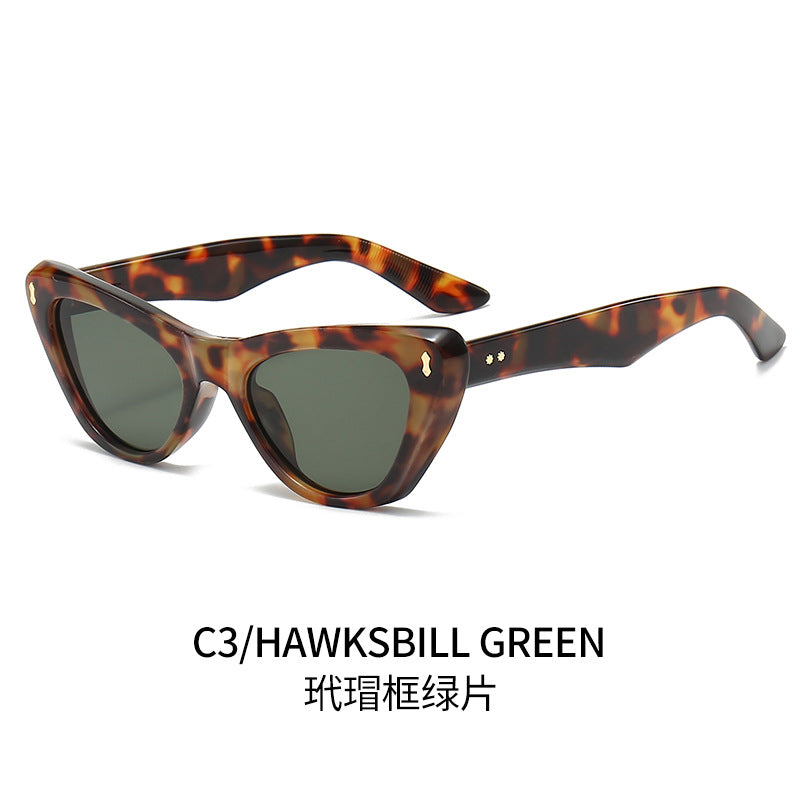Damen Cat-Eye Sonnenbrille mit eleganten akzentuierten Rahmen Brehn