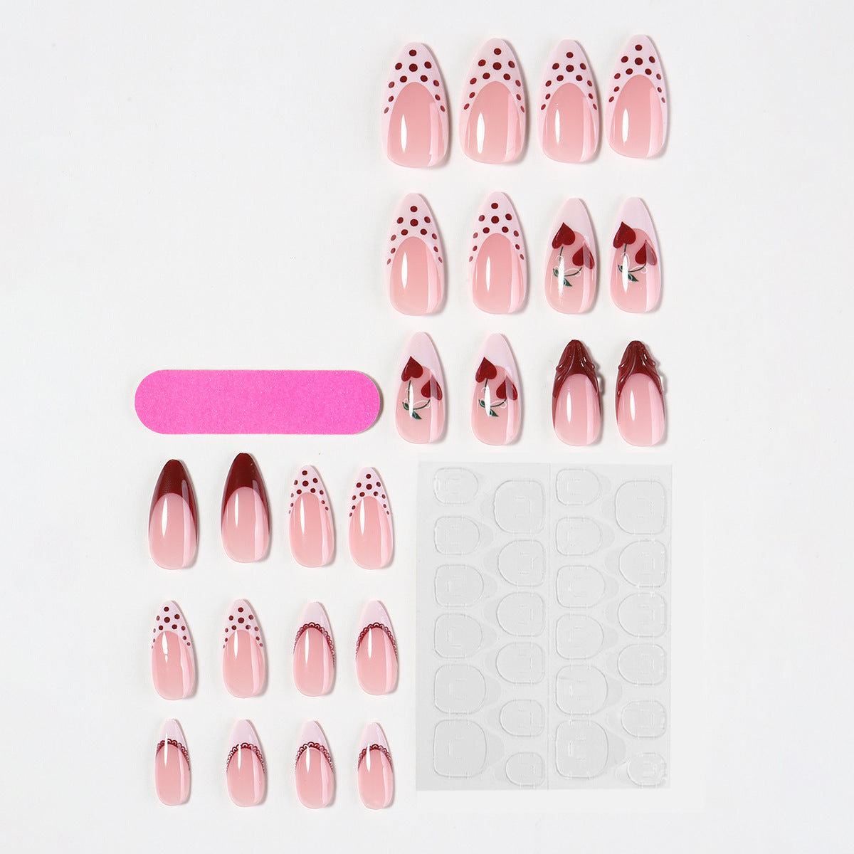 Kreatives Kunstnagelset mit romantischem Herz-Design und verspielten Akzenten Brehn