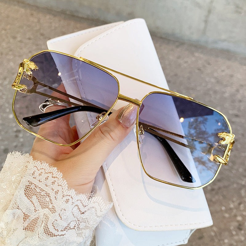 Damen quadratische Sonnenbrille mit luxuriösem Metallrahmen Brehn