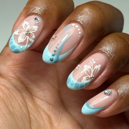 Künstlerisches Florales Press-On Nageldesign Set