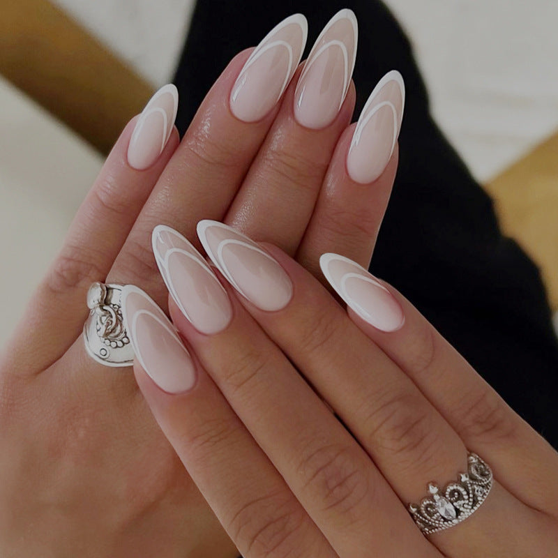 Designer Press-On-Nagelset mit eleganten geometrischen Mustern Brehn