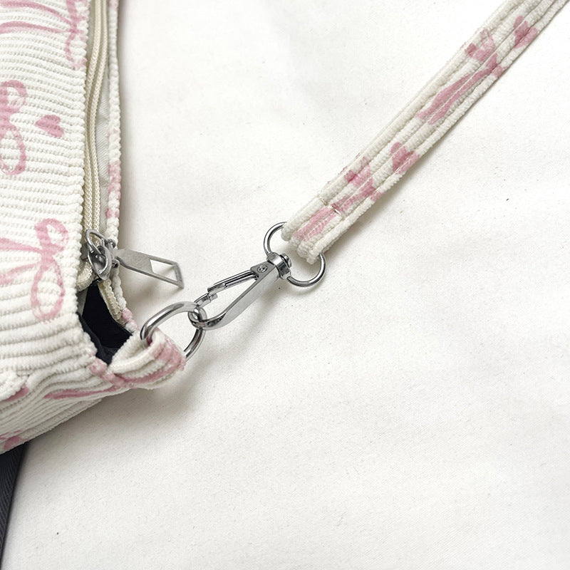 Süße bogenmusterte Mikro-Crossbody-Tasche