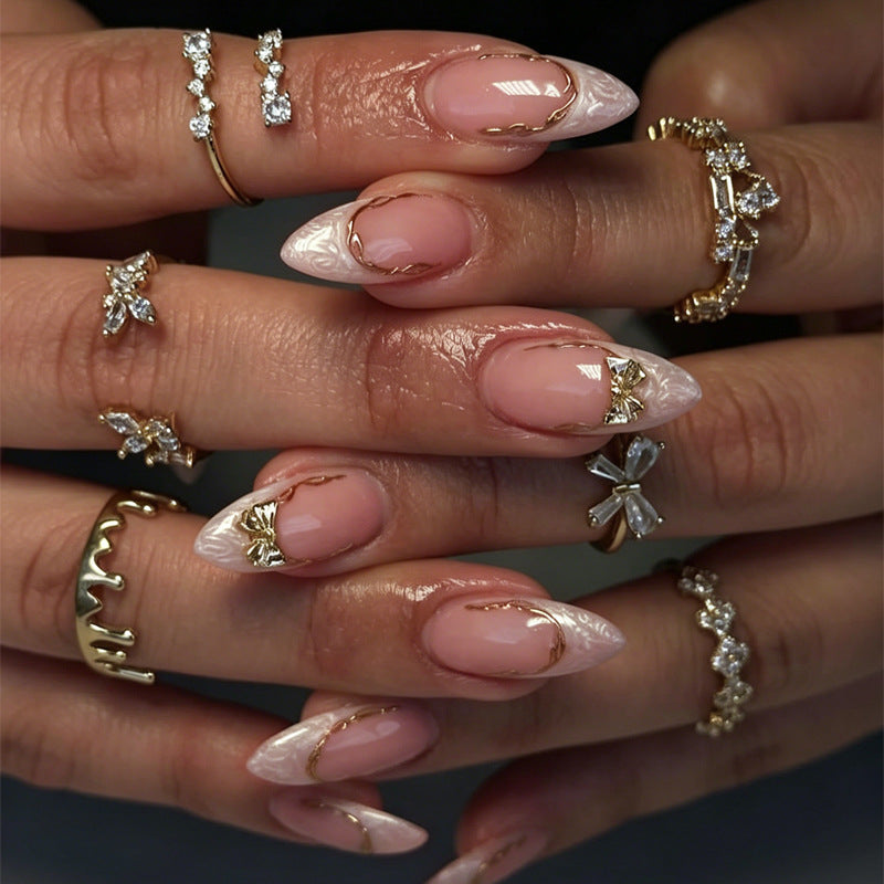 Elegante Nagelkunst Brehn